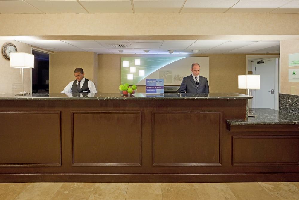 Holiday Inn & Suites Boston Peabody, An Ihg Hotel Exterior photo
