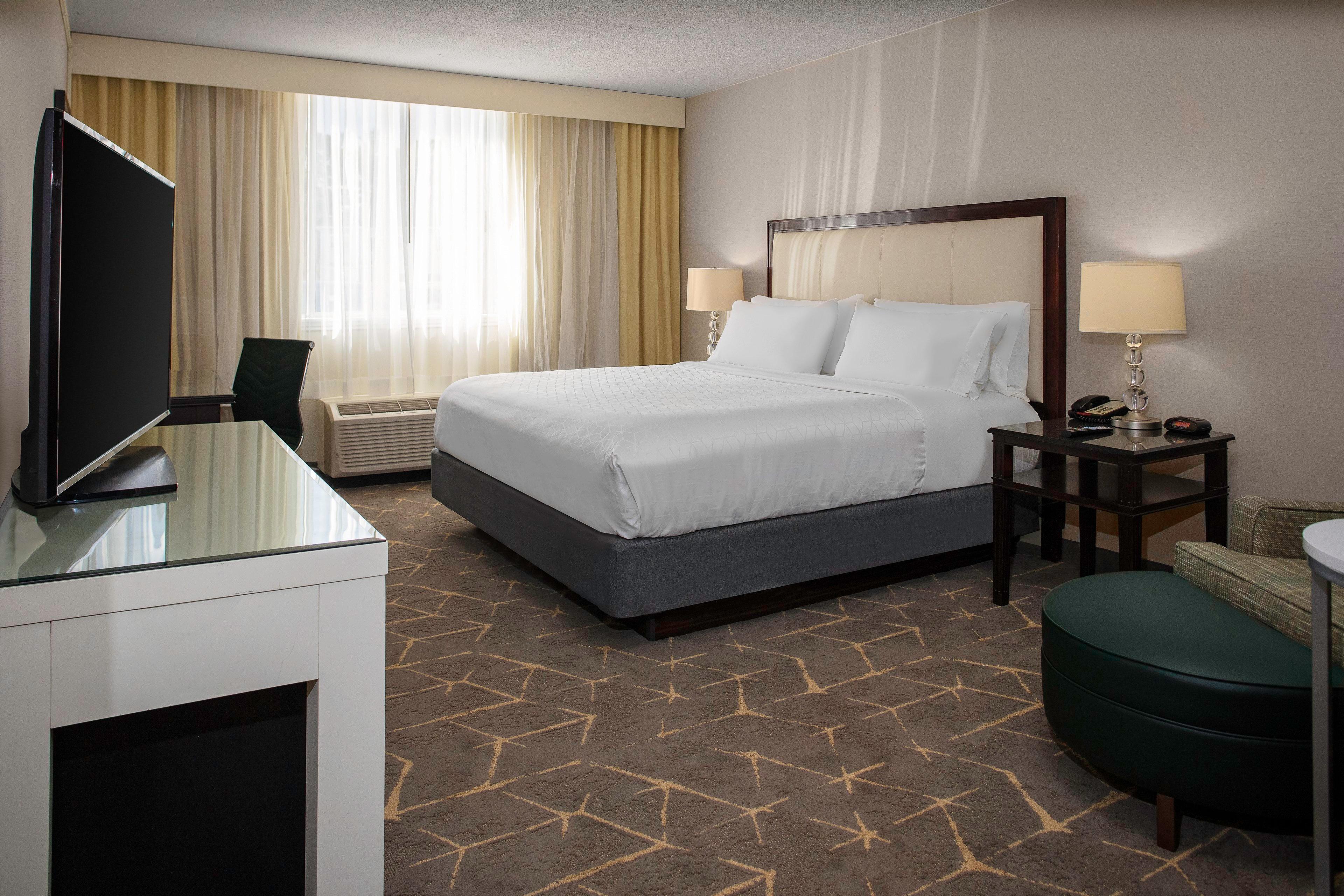 Holiday Inn & Suites Boston Peabody, An Ihg Hotel Exterior photo